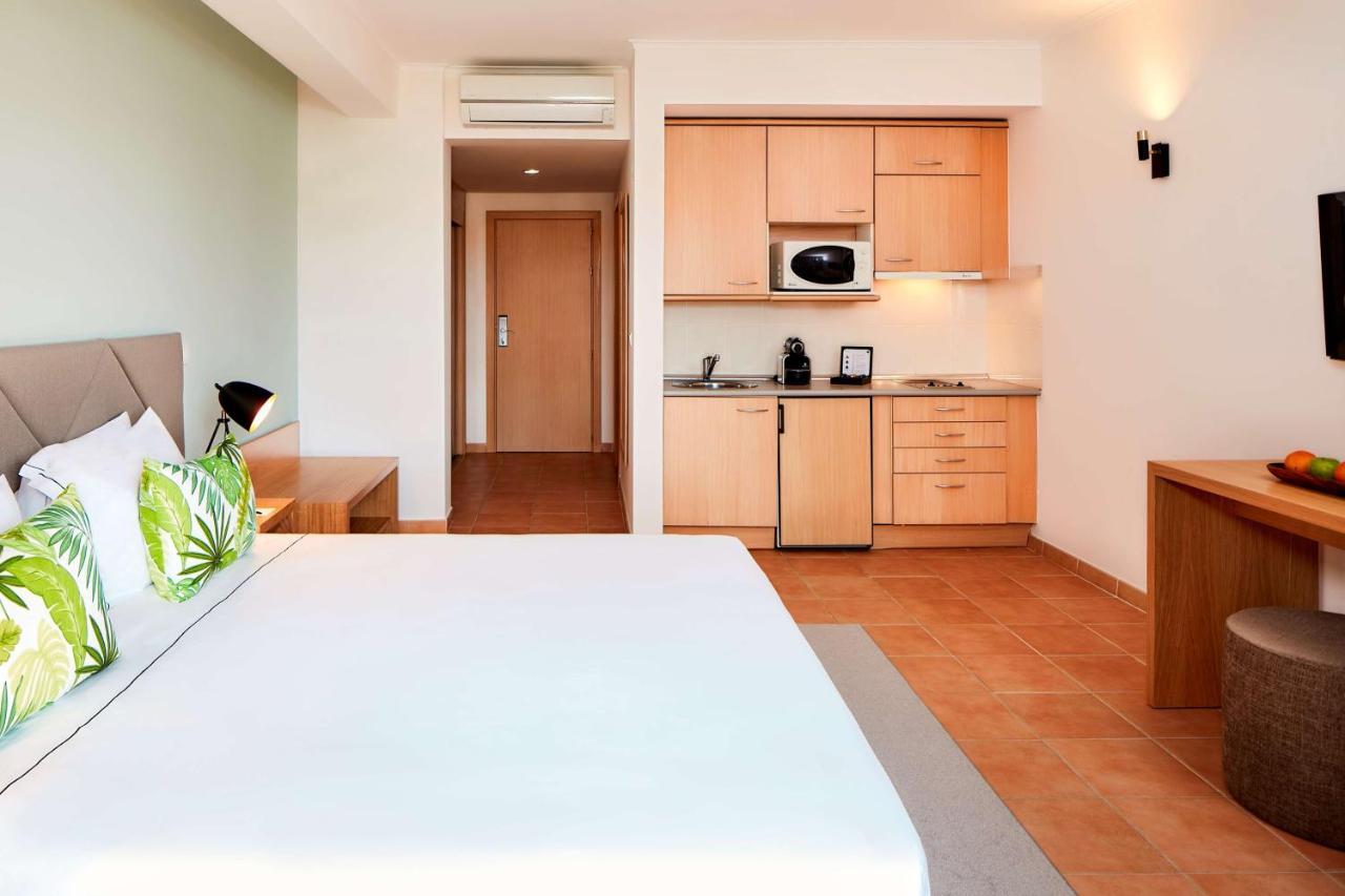 Nh Marina Portimao Resort Екстериор снимка