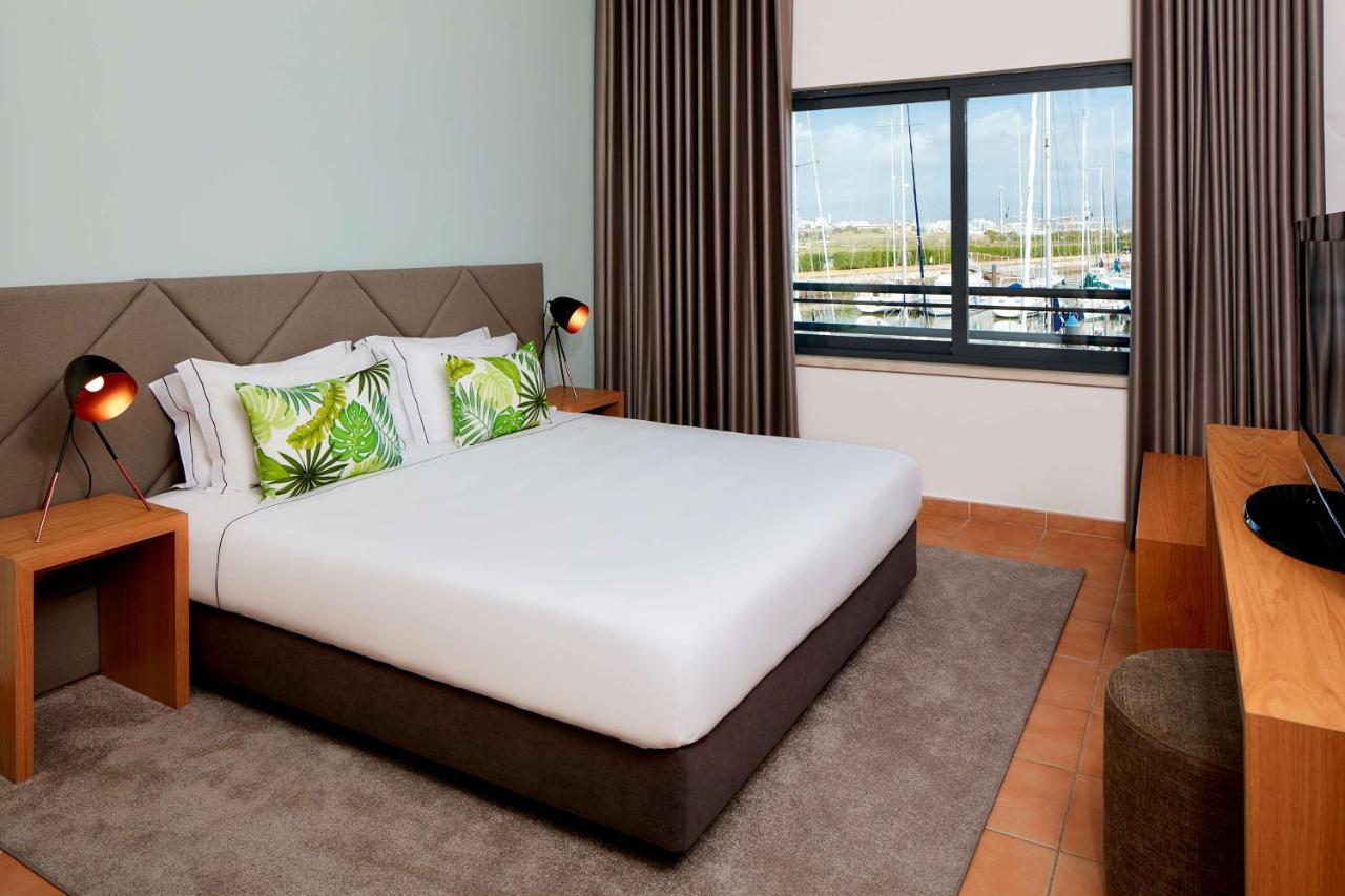 Nh Marina Portimao Resort Екстериор снимка