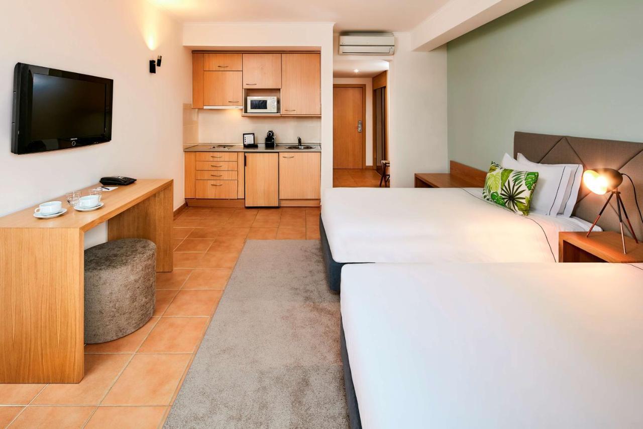 Nh Marina Portimao Resort Екстериор снимка