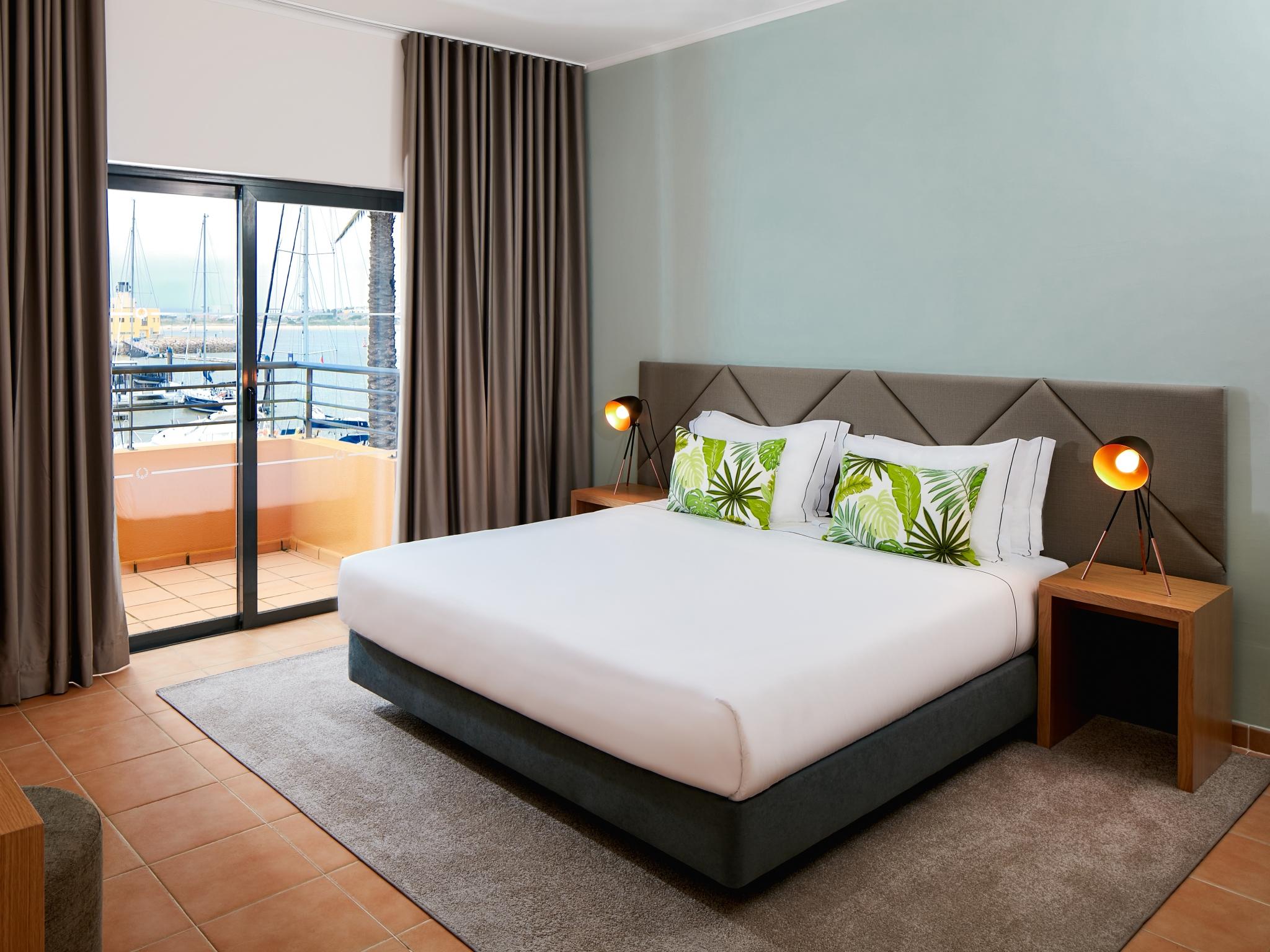Nh Marina Portimao Resort Екстериор снимка