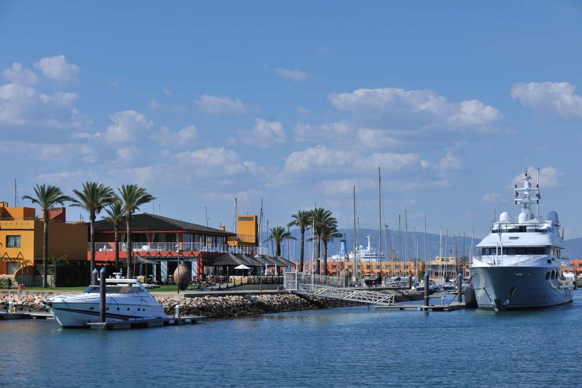 Nh Marina Portimao Resort Екстериор снимка