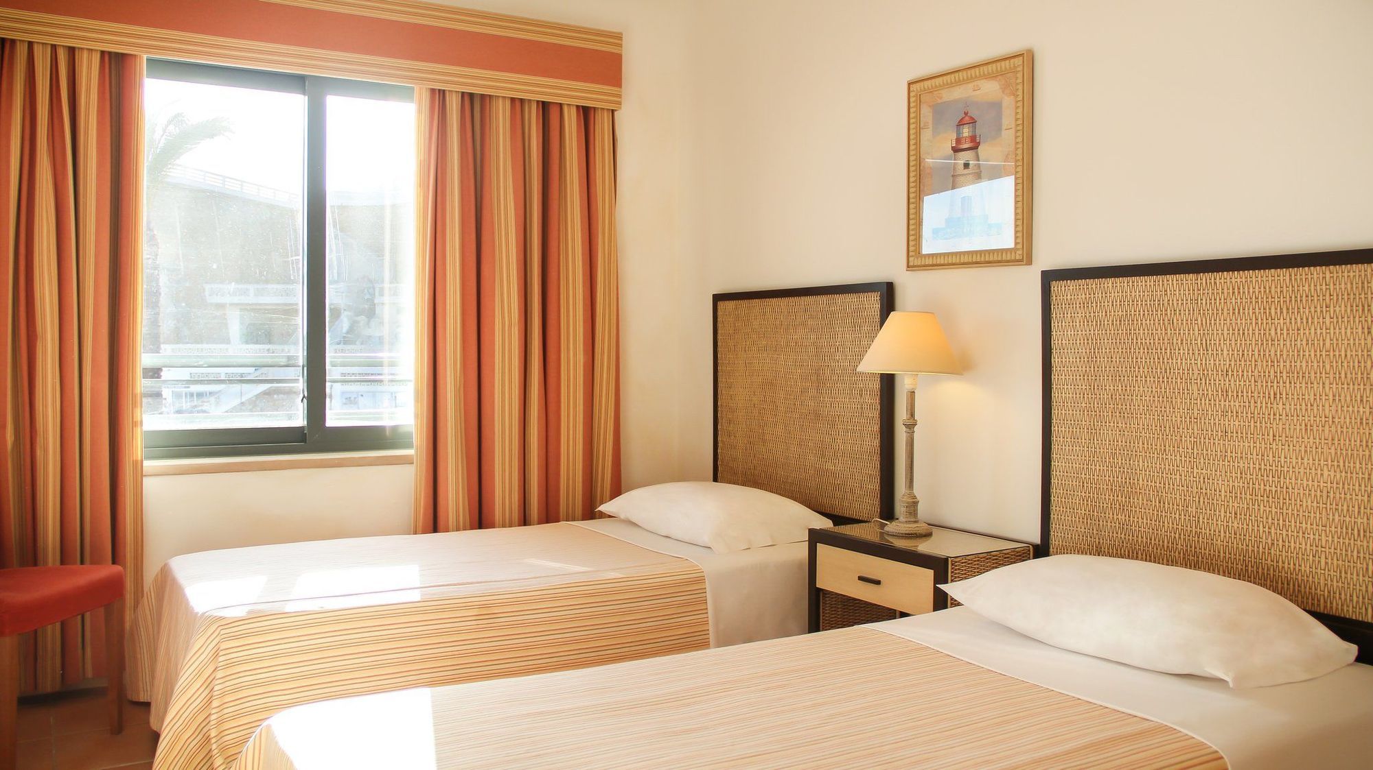 Nh Marina Portimao Resort Екстериор снимка